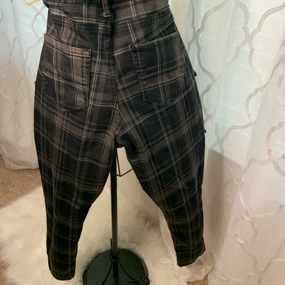 Very cute plaide pants